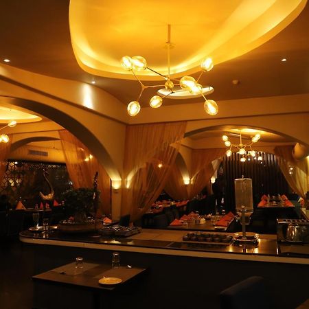 The Purple Leaf Hotels Haiderabad Buitenkant foto