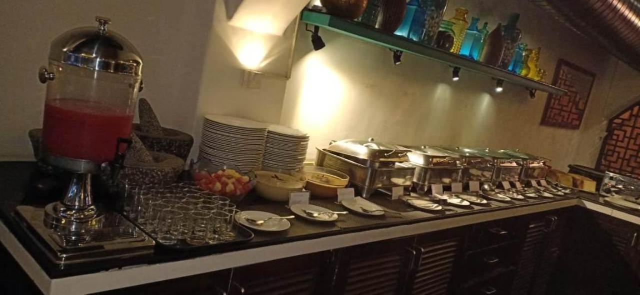 The Purple Leaf Hotels Haiderabad Buitenkant foto