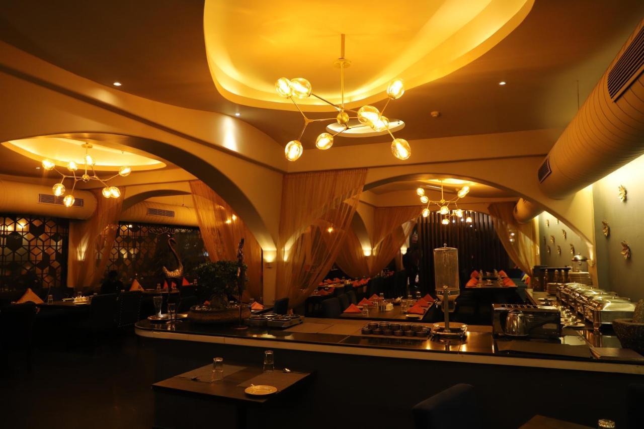 The Purple Leaf Hotels Haiderabad Buitenkant foto