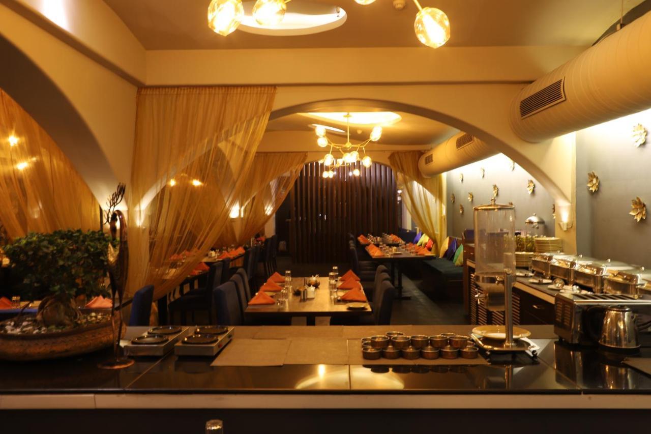 The Purple Leaf Hotels Haiderabad Buitenkant foto