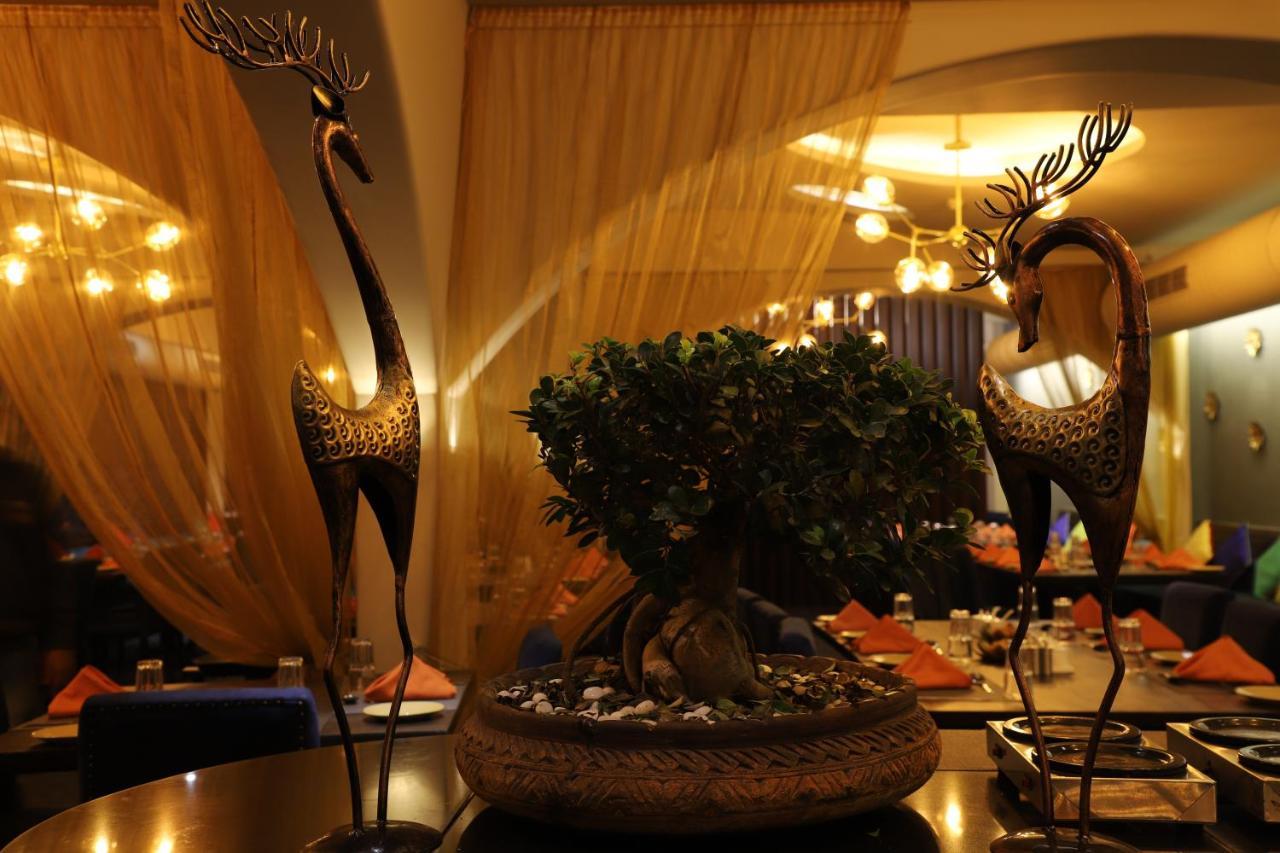 The Purple Leaf Hotels Haiderabad Buitenkant foto